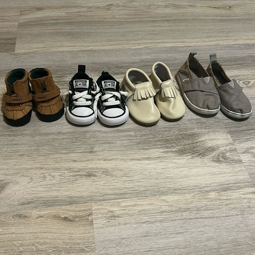Grow with me baby shoe bundle polo/ converse /clay/Toms preloved ❤️